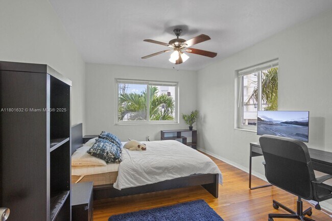 Building Photo - 8100 Crespi Blvd