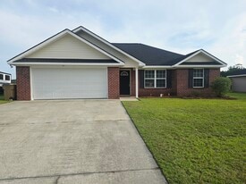 Building Photo - 111 Quarterhorse Dr