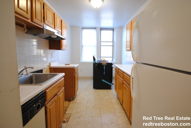 Building Photo - 24 Colborne Rd
