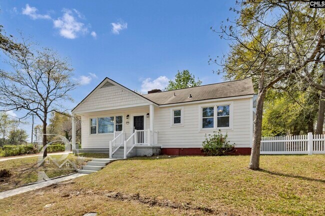 Building Photo - 1620 Long Shadow Ln