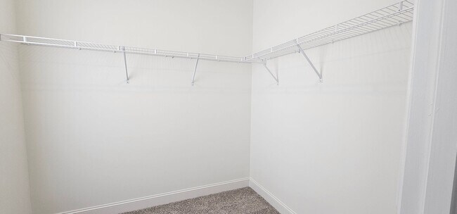 Building Photo - BRAND NEW! Lebanon Home For Lease