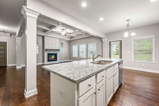 Building Photo - 1880 Cobblefield Cir