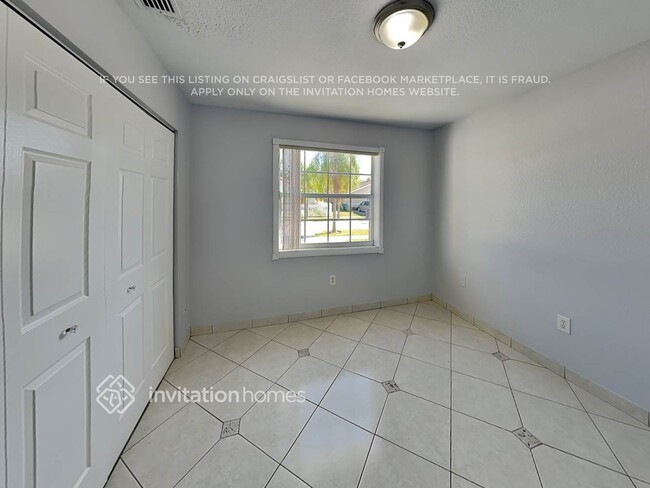 Building Photo - 18342 SW 135th Ave