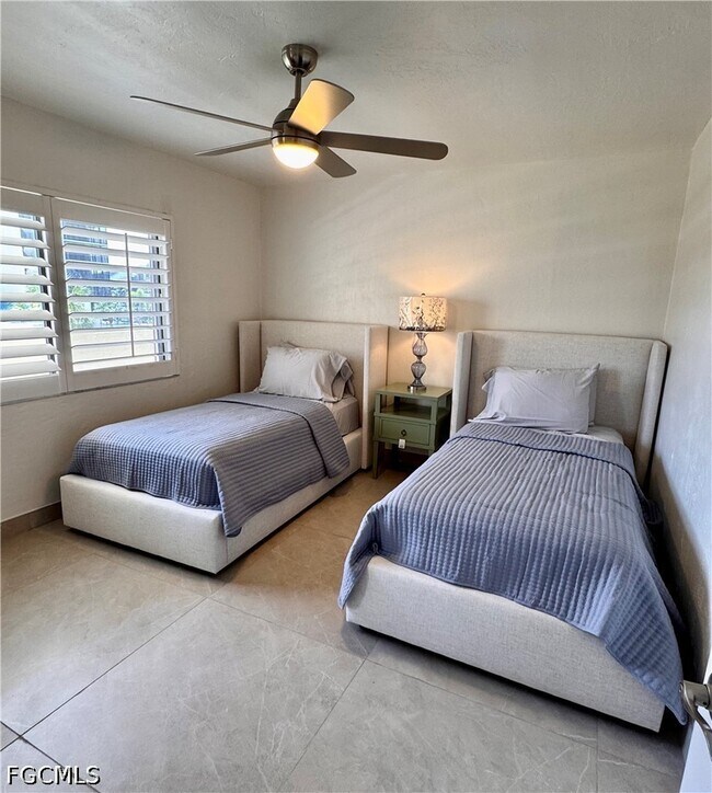 Building Photo - 10475 Gulf Shore Dr