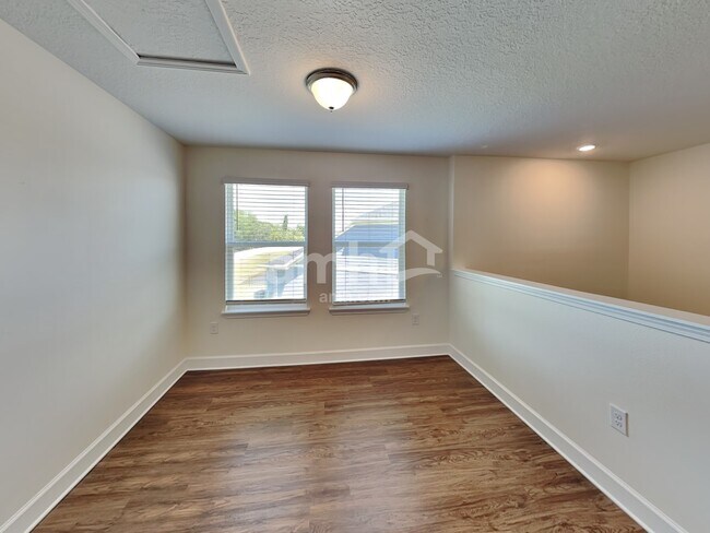 Building Photo - 343 Pine Terrace Dr