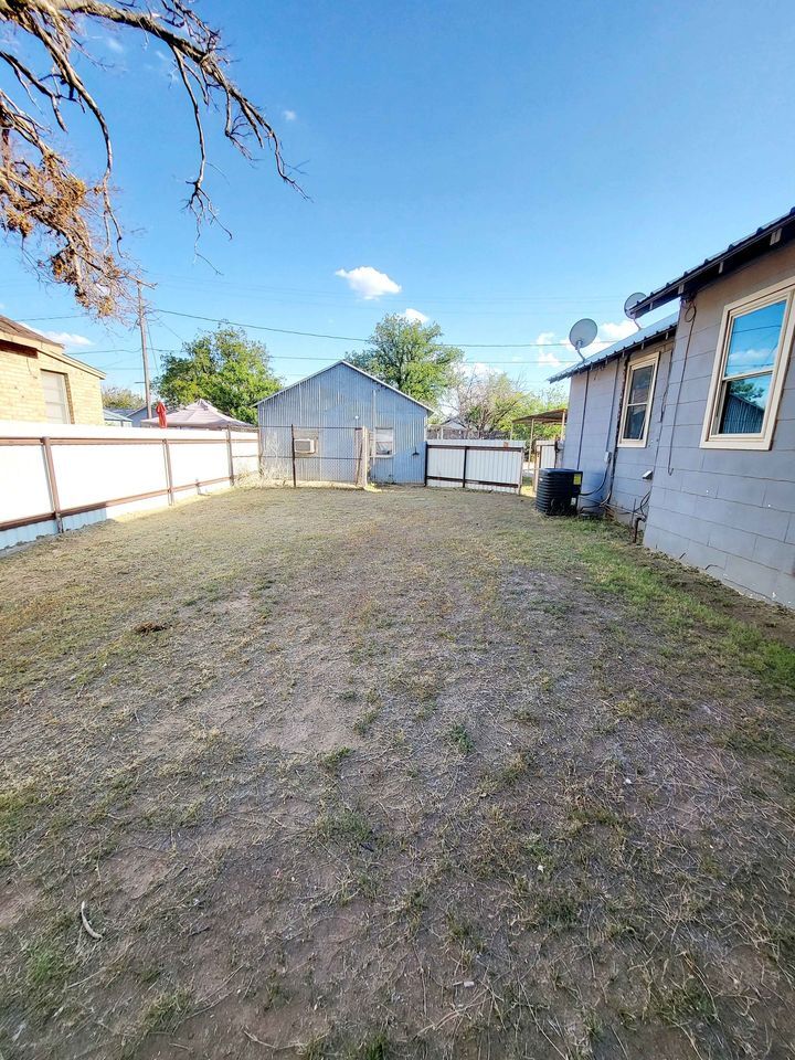 Building Photo - 3108 37th Plz