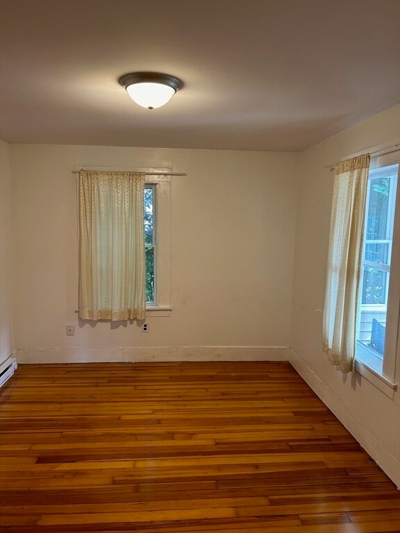 Building Photo - 10 Keyes St