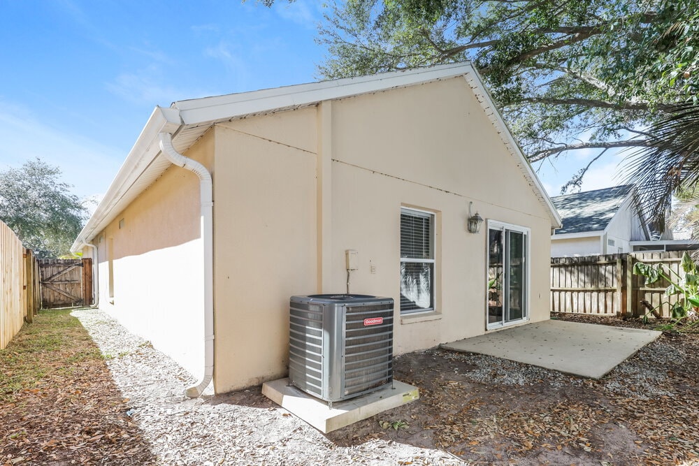 Building Photo - 28651 Seashell Ct