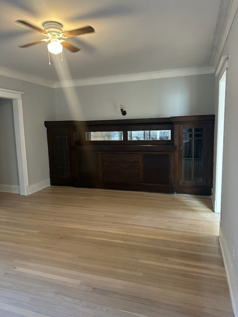 Building Photo - 4425 N Paulina St