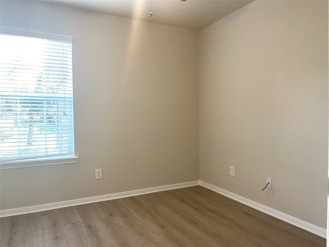 Building Photo - 21527 Falvel Misty Dr