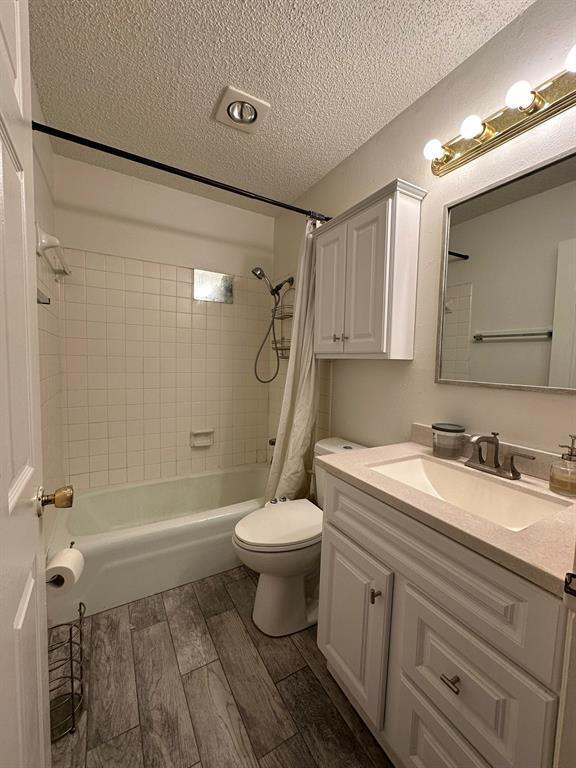 Building Photo - 7709 Meadowview Ln