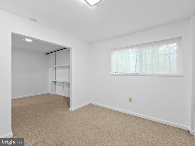 Building Photo - 2459 Pyrenees Ct