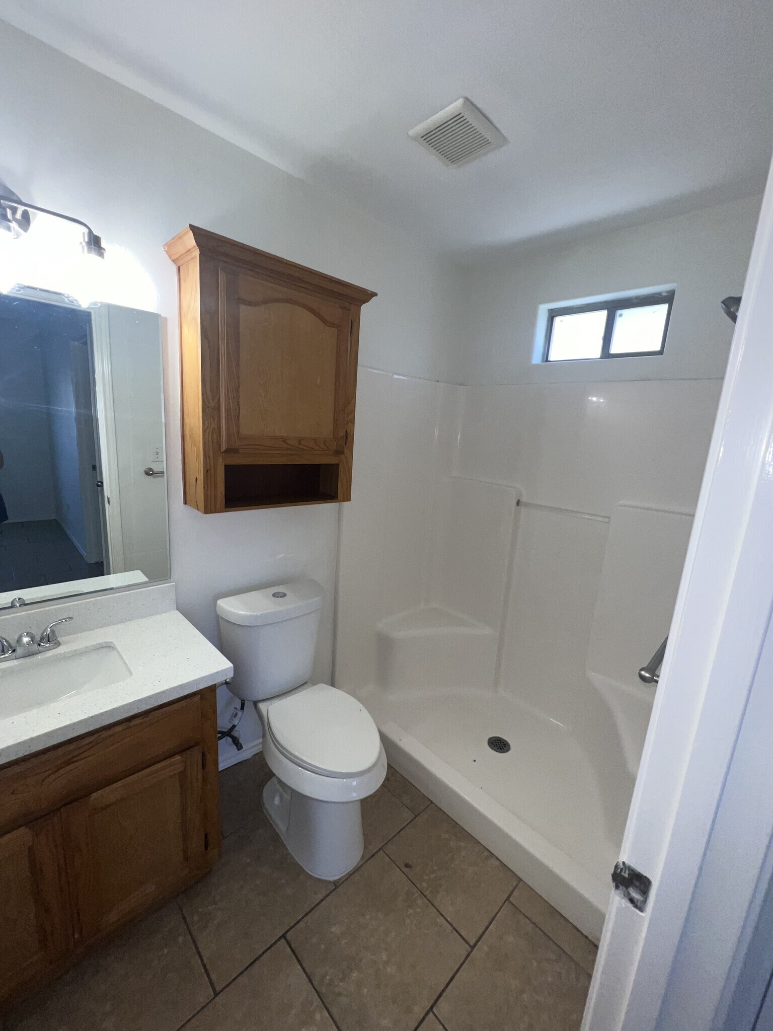 Primary Bath - 1523 Oasis Ave