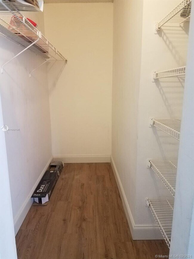 Building Photo - 7125 NW 186th St