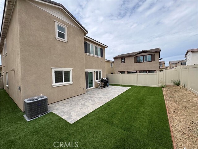 Building Photo - 27548 Luna Ave
