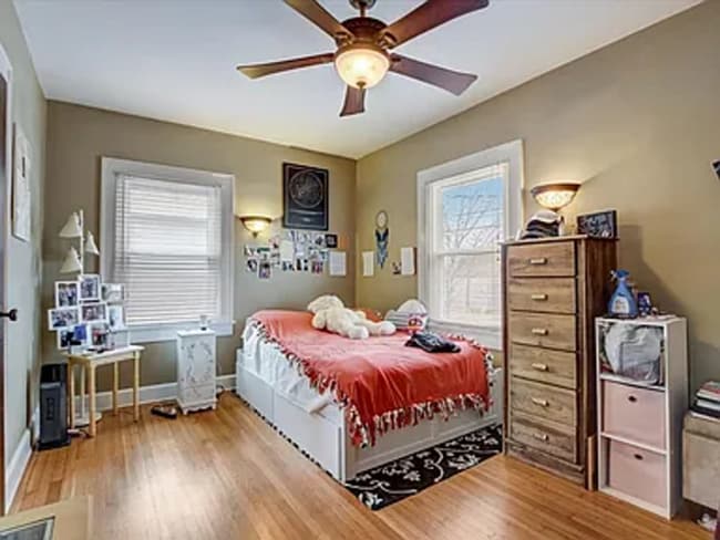 Building Photo - 528 W 43rd St