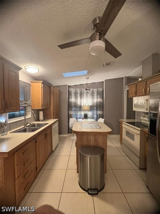 Building Photo - 1515 Gulf Coast Dr