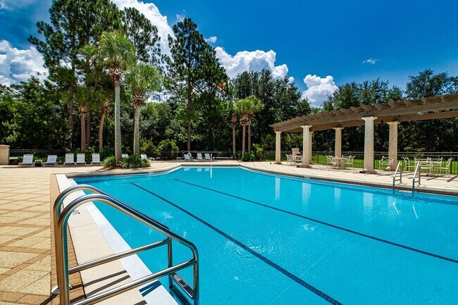 Building Photo - 807 Coldwater Creek Cir