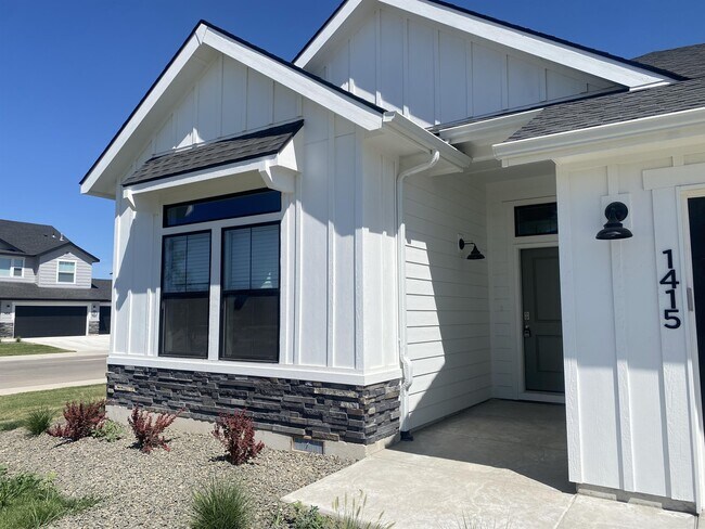 Building Photo - 1415 Carrol Town Wy