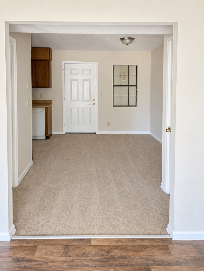 Building Photo - 4938 Log Cabin Dr