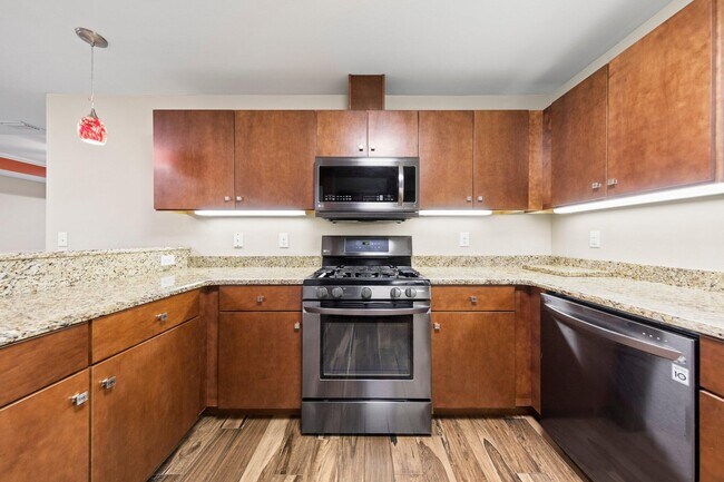 Building Photo - 1598 26th St