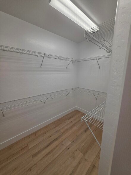 Building Photo - 3241 Flyway Ct
