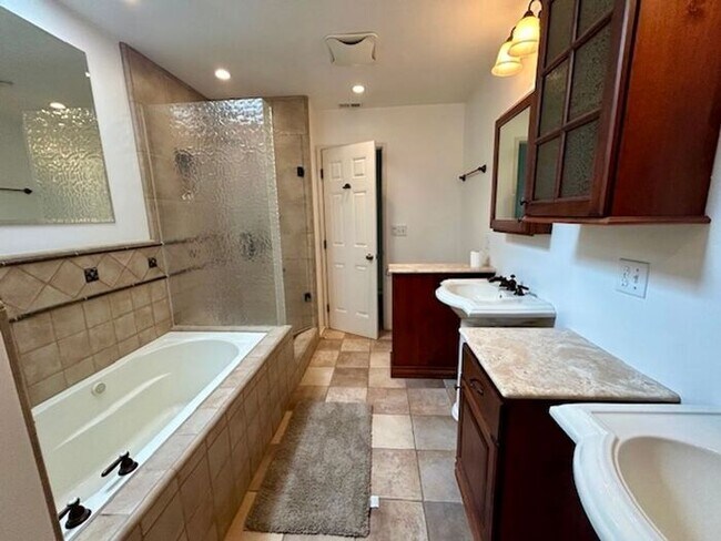 Building Photo - Lovely Two Story Villa Pino Condo - Availa...