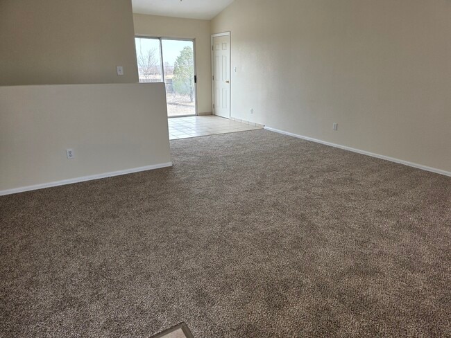 Building Photo - 594 S Maher Dr