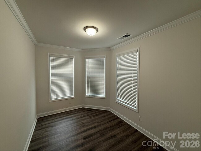 Building Photo - 8627 Harris Lake Ln