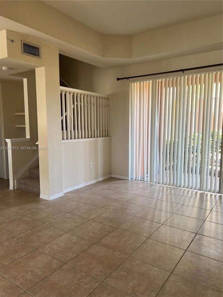 Building Photo - 11010 Legacy Dr