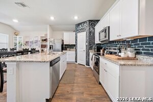 Building Photo - 723 Armadillo Dr