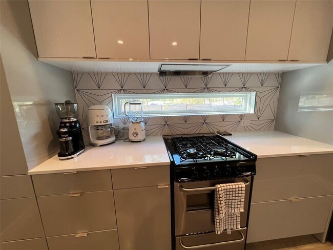 Building Photo - 2108 Tillery St