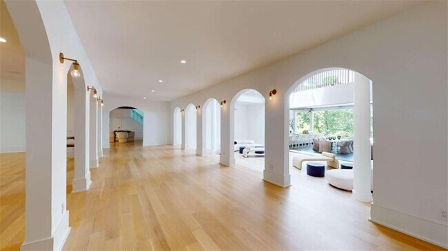 Building Photo - 3206 Arden Rd NW