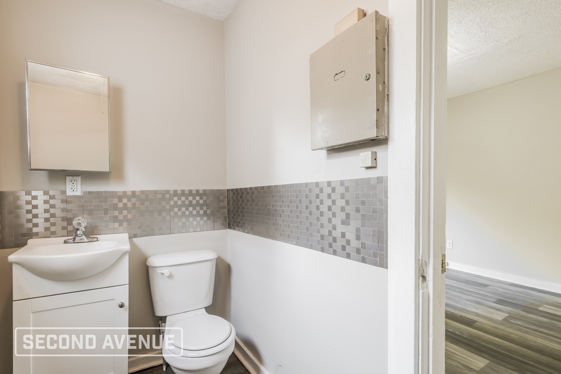 Building Photo - 2638 Hale Ave