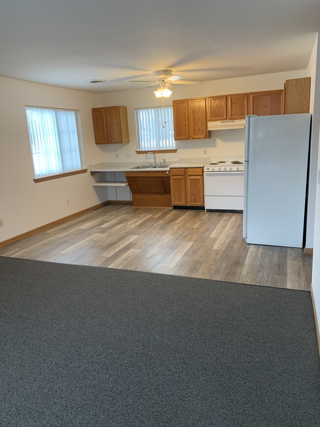 Building Photo - 351 Coleita Ct