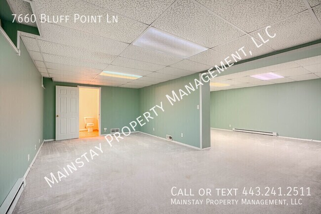 Building Photo - 7660 Bluff Point Ln