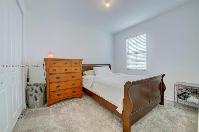 Building Photo - 11849 SW 13th Ct
