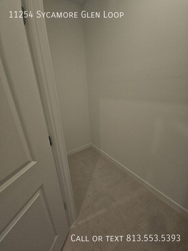 Building Photo - 11254 Sycamore Glen Loop