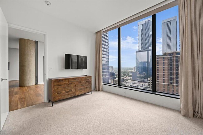 Building Photo - 210 Lavaca St