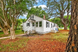 Building Photo - 900 Partridge Ave