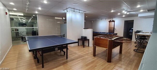 Building Photo - 12700 Lake Rd