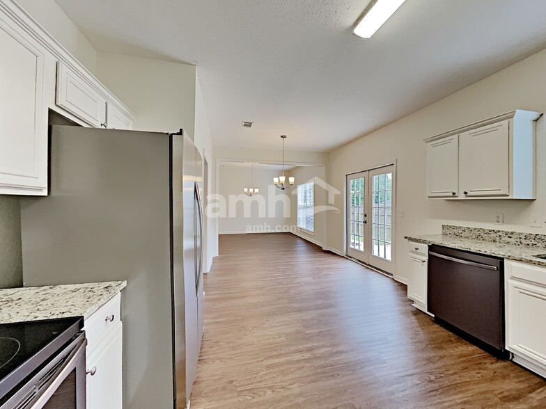 Building Photo - 2613 Newtons Crest Cir