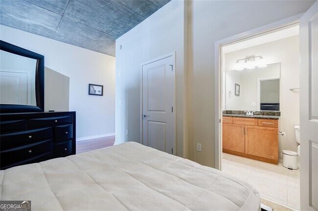 Building Photo - 855 Peachtree St NE