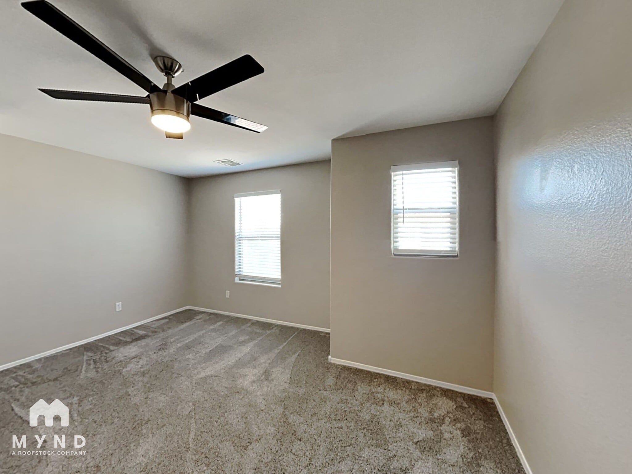 Building Photo - 4643 E Rousay Dr