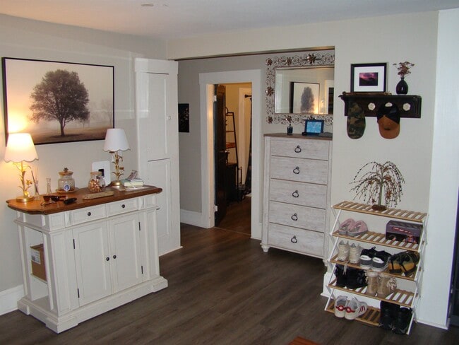 Building Photo - 13 Back River Rd