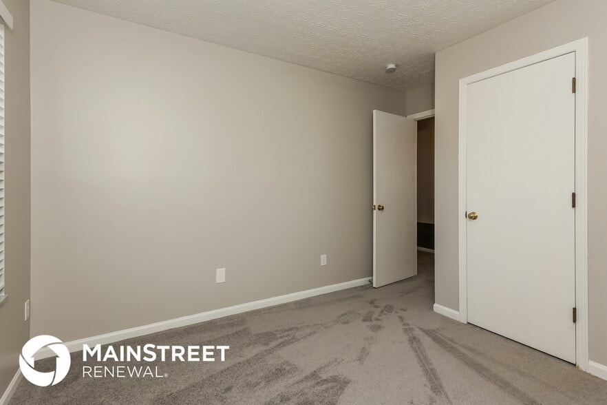 Building Photo - 2079 Queens Meadow Ln