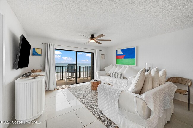 Building Photo - 1465 Jimmy Buffett Mem Hwy