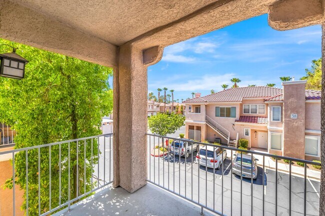 Building Photo - 251 S Green Valley Pkwy