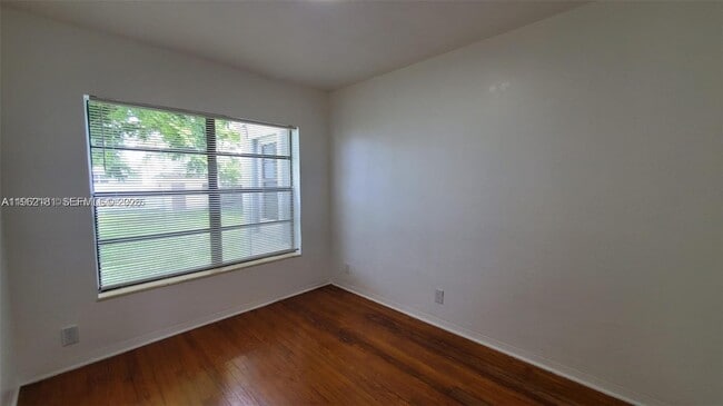 Building Photo - 2322 Wilson St