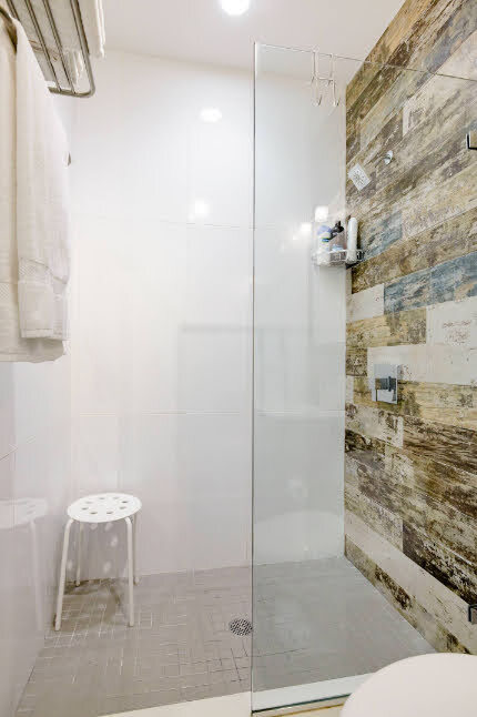 En Suite Bathroom with Large Custom Walk-in Shower - 504 Maple St